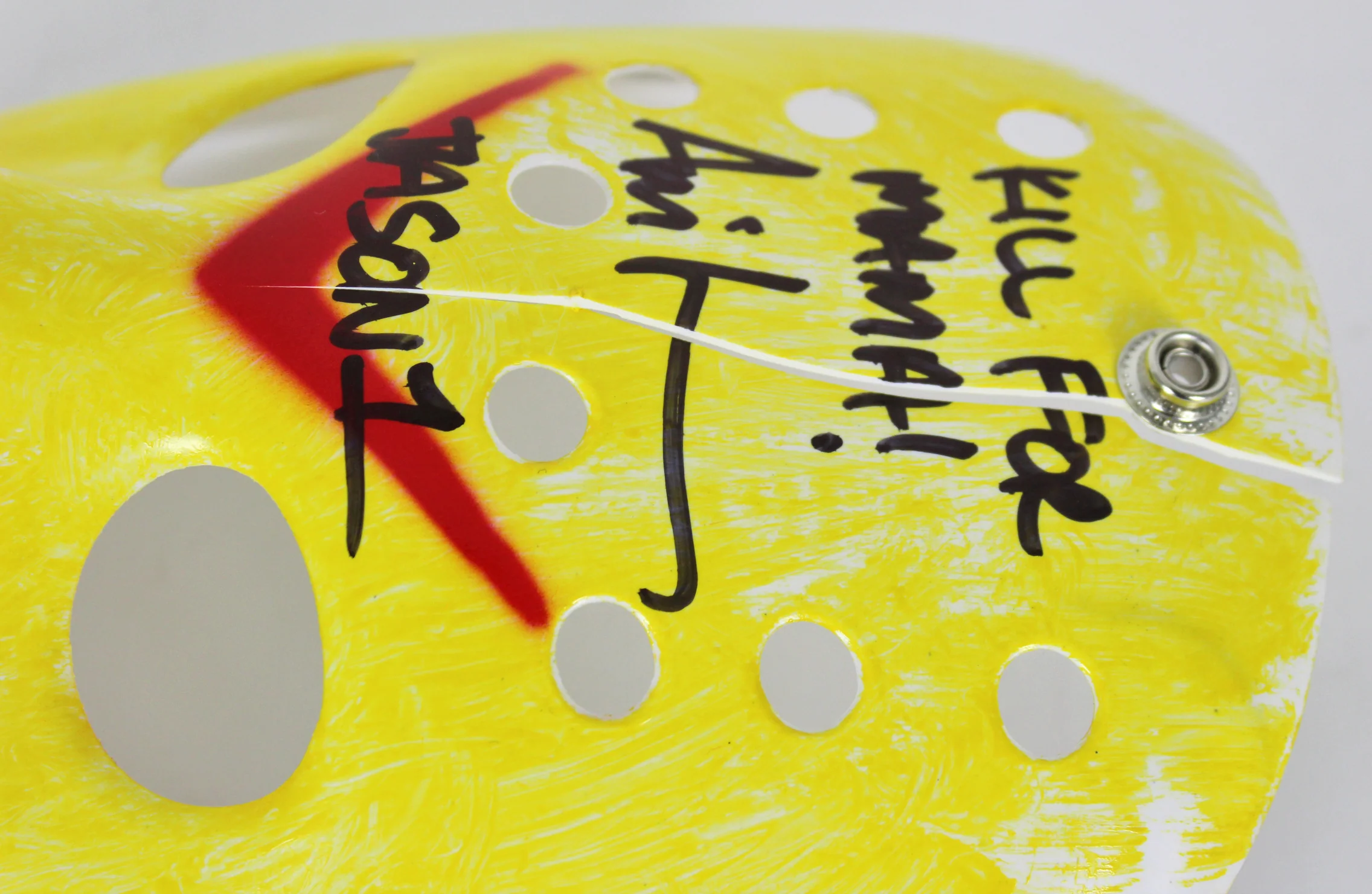 Ari Lehman Friday The 13th "Kill For Mama!" Signed Yellow Jason Mask BAS #D67491 - Image 5