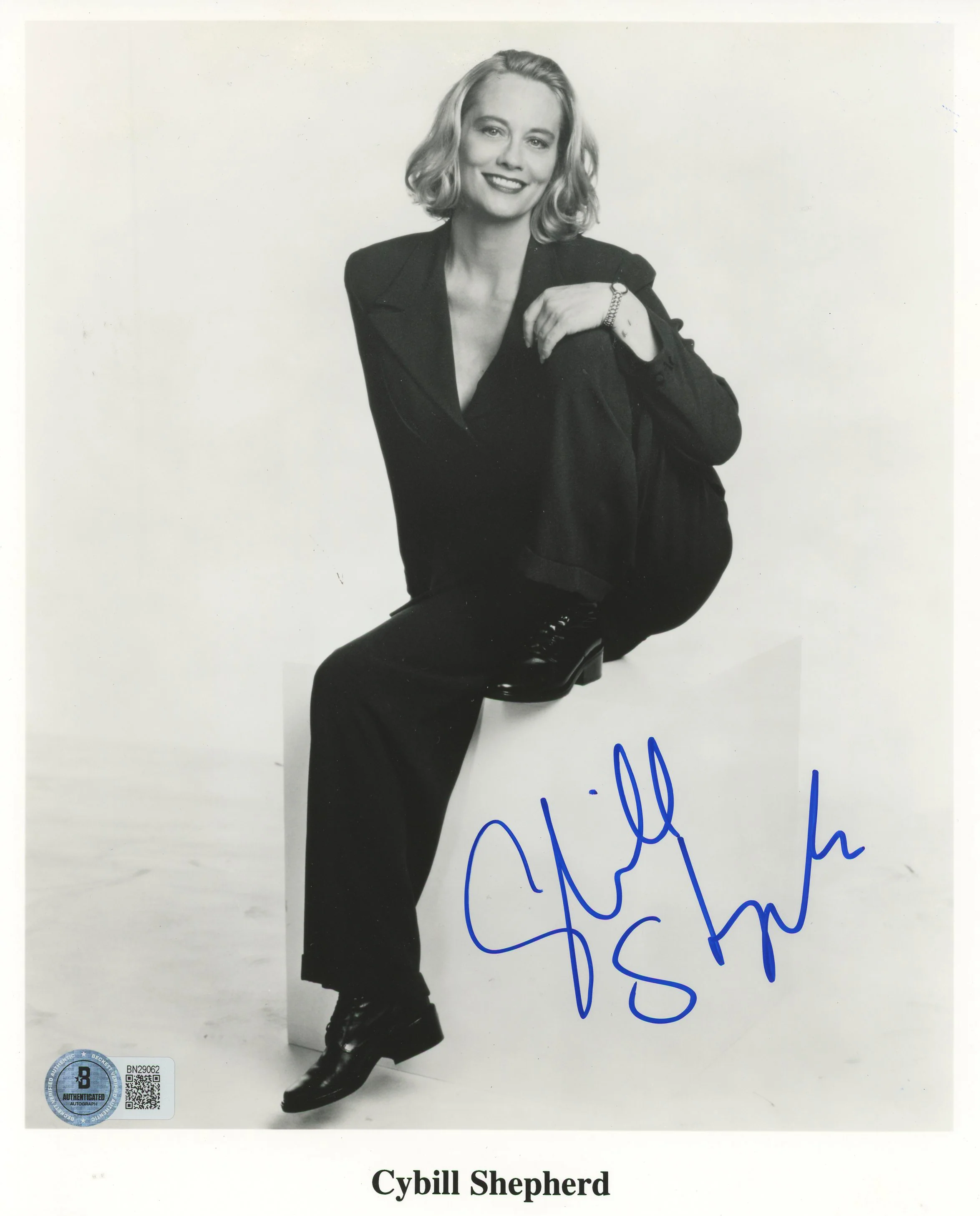 Cybill Shepherd Cybill Authentic Signed 8x10 Photo Autographed BAS #BN29062 - Image 2