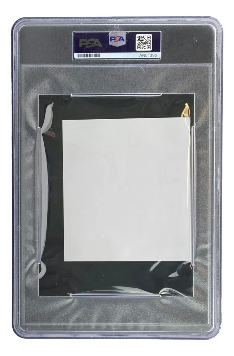 Gisele Bundchen Signed Slabbed Large Cut Signature PSA AN81396 - Image 2