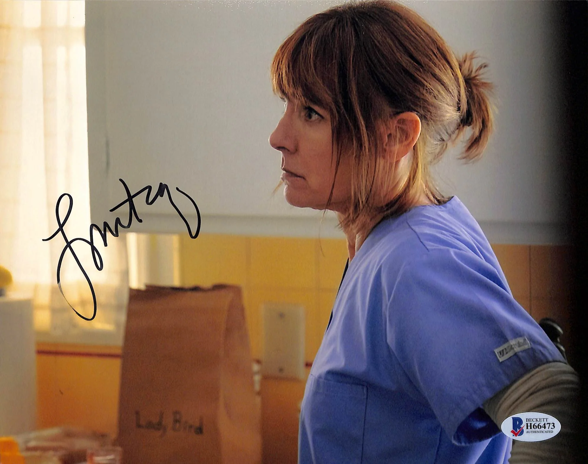 Laurie Metcalf Lady Bird Authentic Signed 8x10 Photo Autographed BAS #H66473 - Image 2