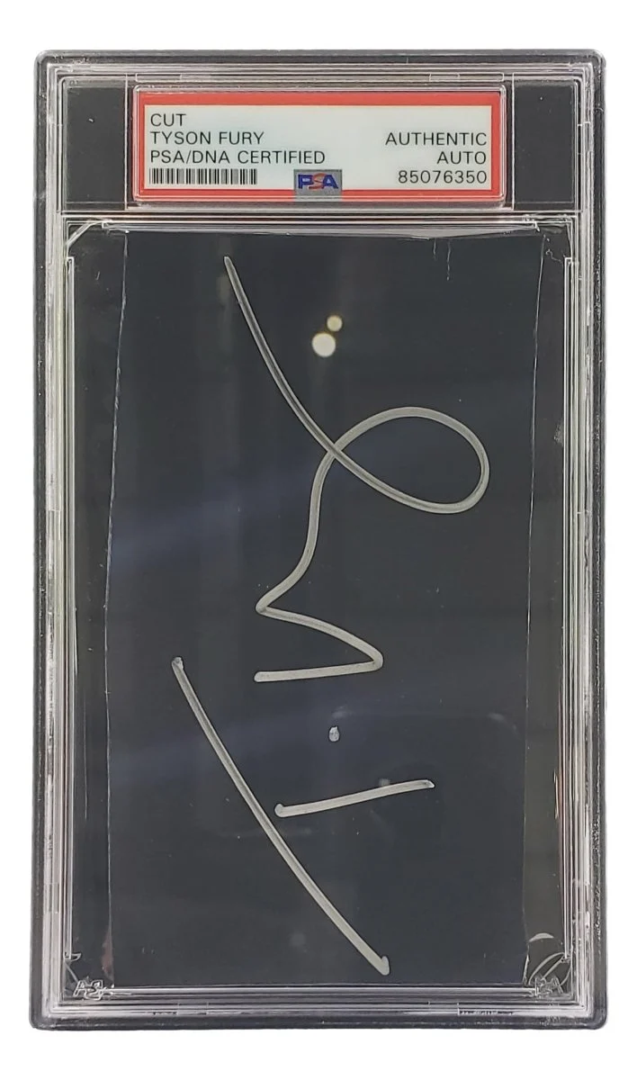 Tyson Fury Signed Slabbed Boxing Cut Signature PSA/DNA 85076350 - Image 4